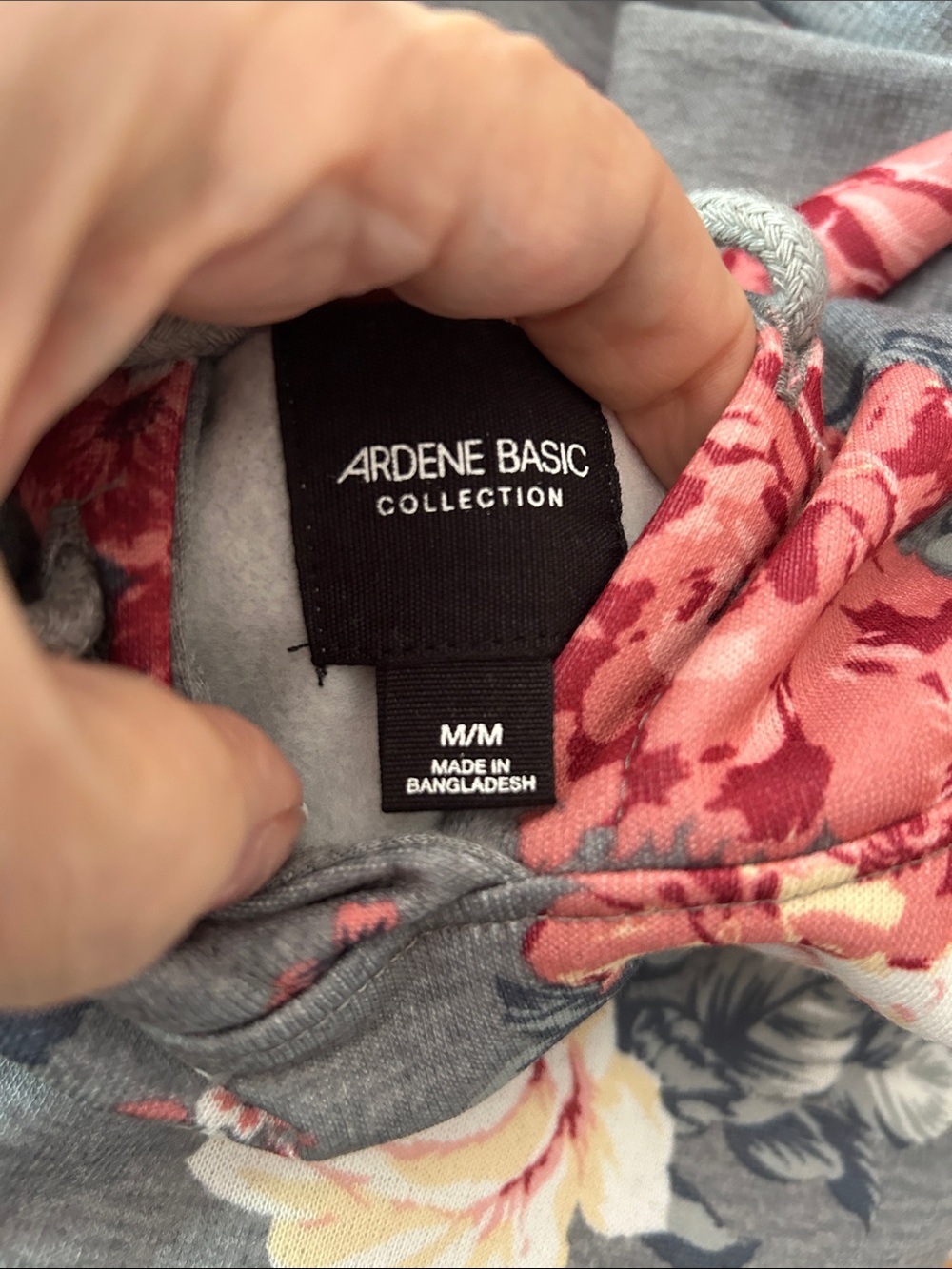 NWT Ardene Gray Hoodie with Rose and Cream Floral Pattern Size M - Picture 4 of 5